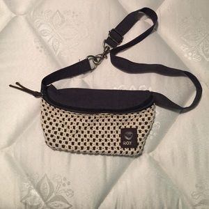 Roxy fanny pack