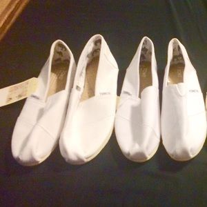 White TOMS