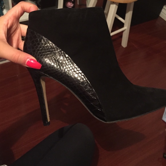 Boots - Picture 2 of 4