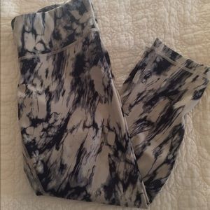 Lululemon Wunder Under Crop