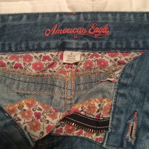 American Eagle Distressed Jean Skirt - Picture 4 of 4