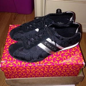 Coach Tennis Shoes Black/Silver size 10