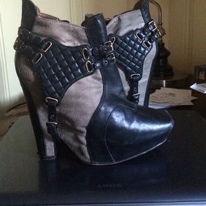 Sam Edelman Zoe booties