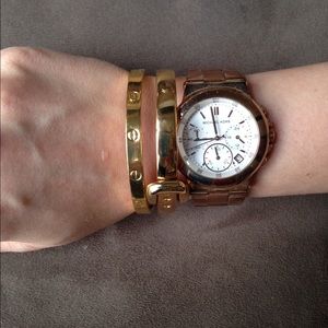 SOLD❌Beautiful Love Bangle