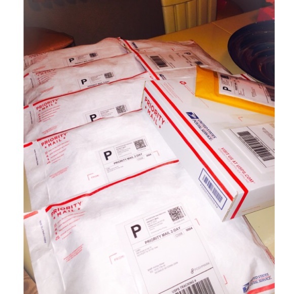 💗📫 SHIPPING TODAY! 📫💗