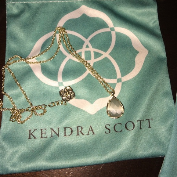 Kendra Scott Necklace