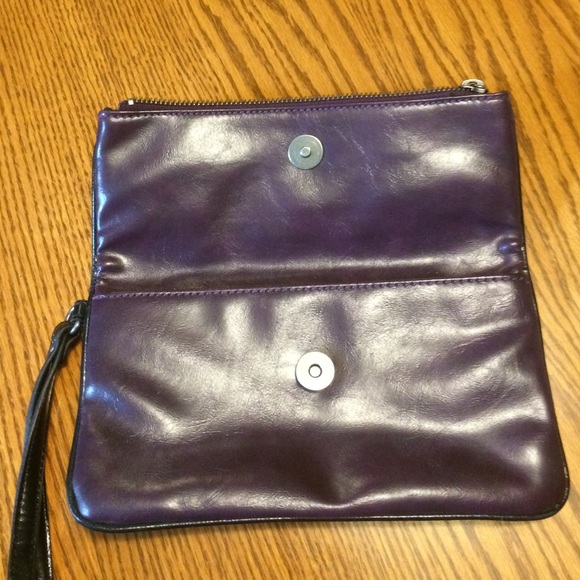 Vera Wang clutch