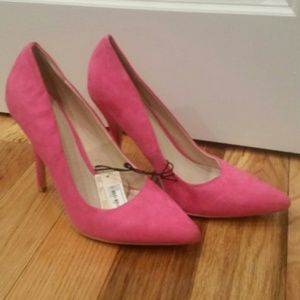 Forever 21 pink pumps