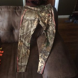 Under armor camo legging with scent control
