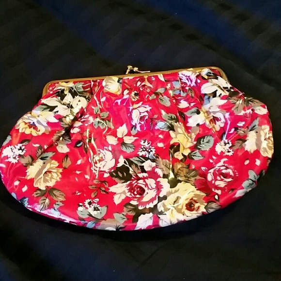 Floral clutch