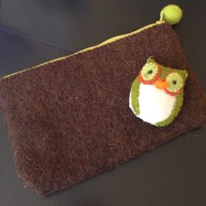 NWOT Owl Zipper Pouch