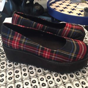 Red plaid platform shoes