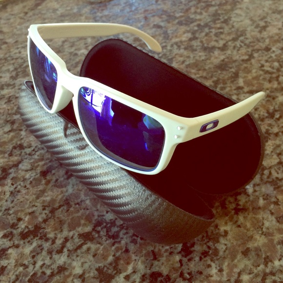 Oakley Accessories - Oakley Holbrook Sunglasses