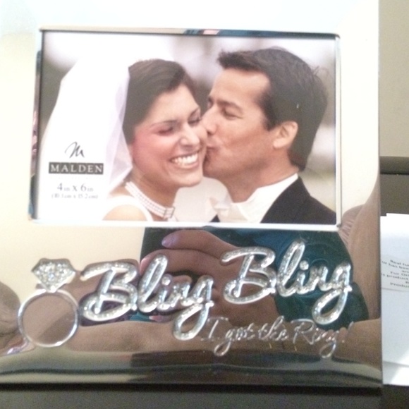 SOLD IN A BUNDLE!!!4x6 wedding frame with bling!!