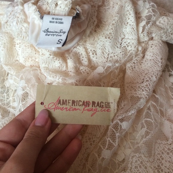 Lace off white top - Picture 2 of 2