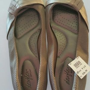 Super comfy and flexible flats