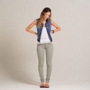 NWT Hollister Olive Super Skinny Pants