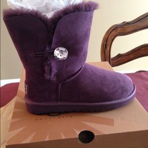 Bailey Button Bling Ugg