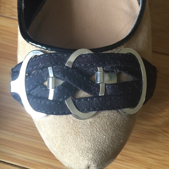 Heels - Picture 2 of 2