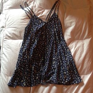 BRAND NEW, NEVER WORN American Eagle Slip Dress 🌻