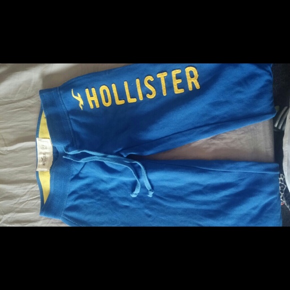 Hollister sweats