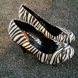 Rocketdog  - Black and White 4 inch Heels