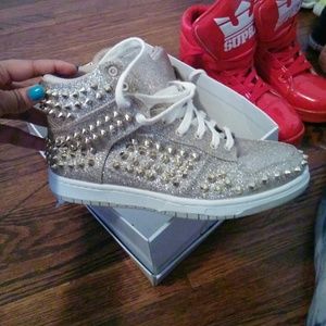 Brand new steve madden studded sneakers
