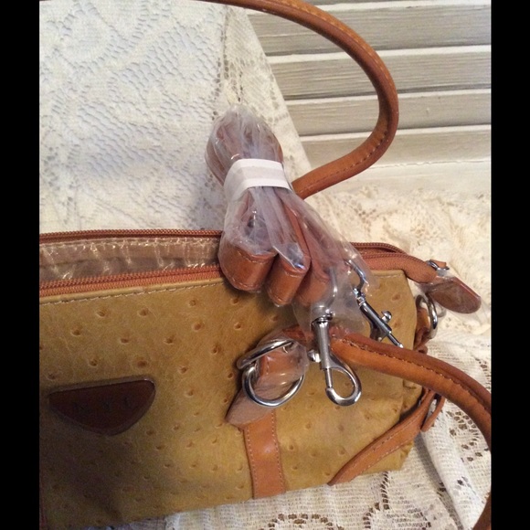 Tan Handbag - Picture 2 of 3