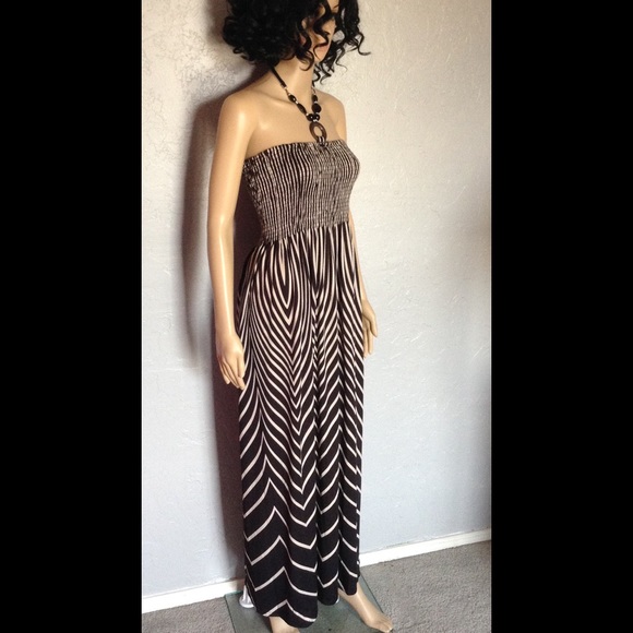 NEW!! Jewel Halter Top/No Trades - Picture 2 of 4