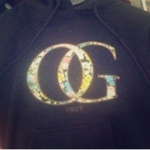 Obey sweater size m