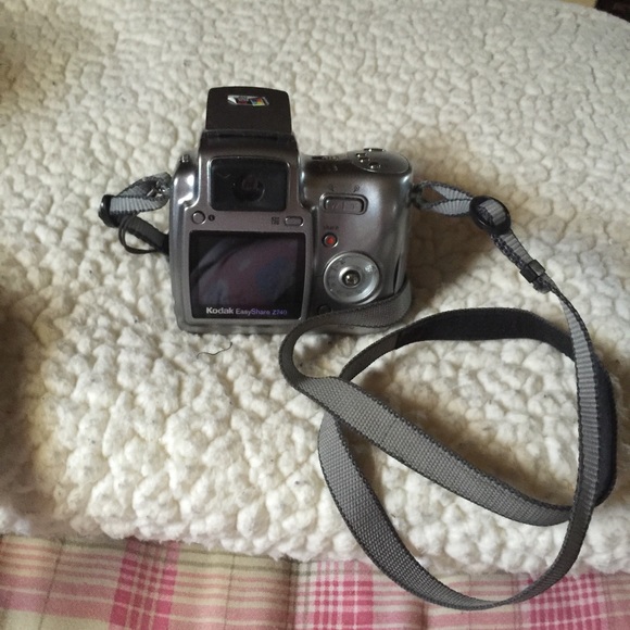 Digital camera - Picture 3 of 4