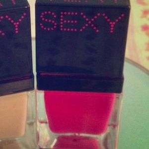 VS Sexy Nail Color Pink
