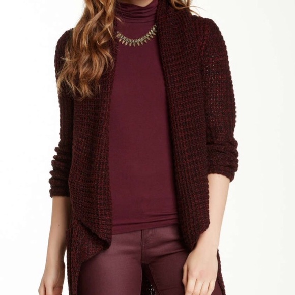🎉HP🎉 Romeo & Juliet Couture Ruffle Cardigan