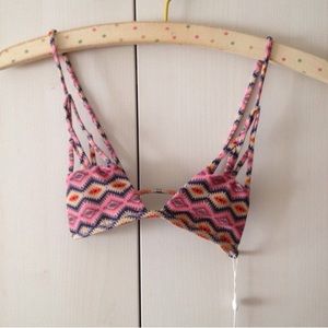 BNWT Acacia Swimwear Santorini top