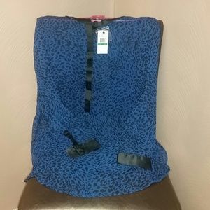 Black and royal blue animal print top.