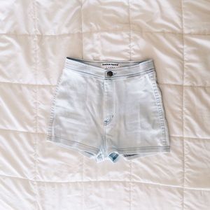 Light Wash Easy Jean Shorts