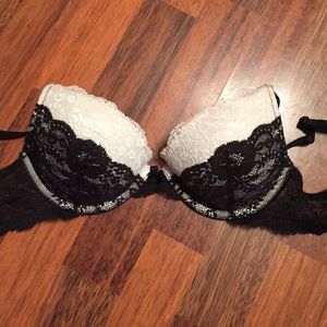 Victoria's Secret Dream Angels Plunge 32C