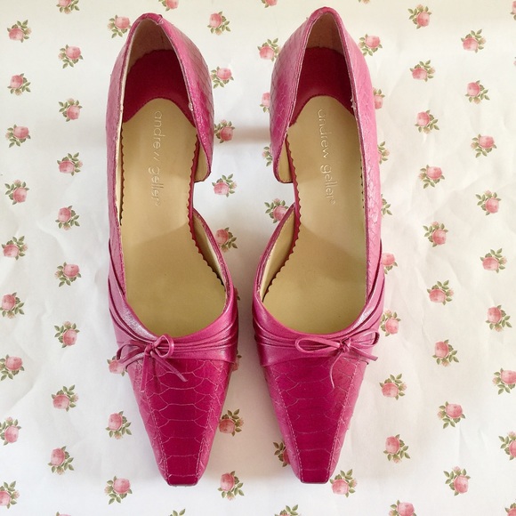 SOLD!!!!!!!Brand new Andrew Geller heels