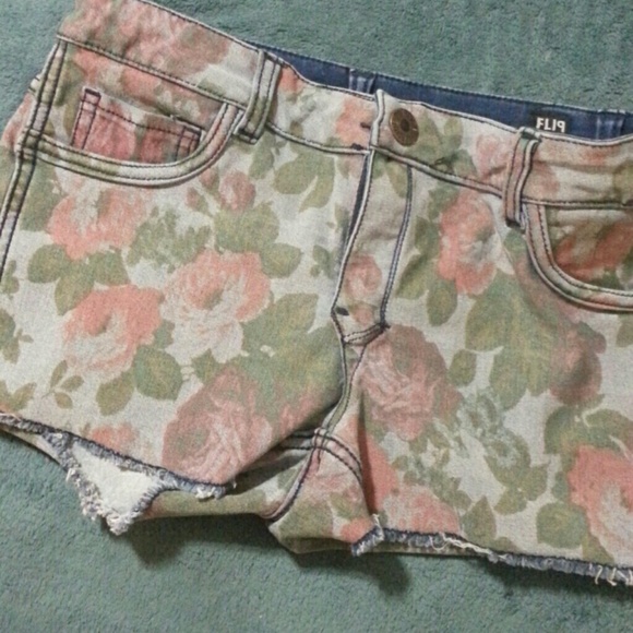 Reversable   shorts