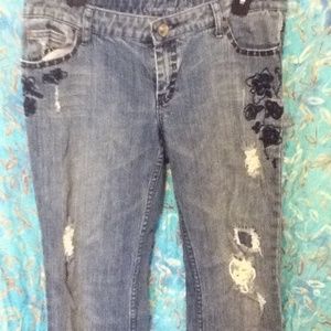 American Eagle Distressed Jean