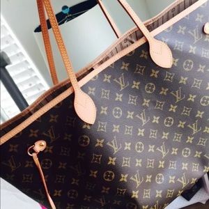 Authentic Louis Vuitton Neverfull GM. Pics only.