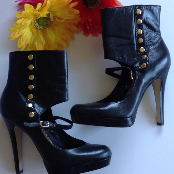 [ BOGO 50% ]Bebe Black Heel Booties - Picture 2 of 4