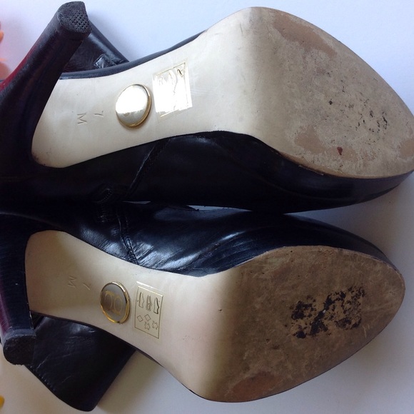 [ BOGO 50% ]Bebe Black Heel Booties - Picture 4 of 4