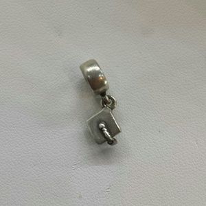 PANDORA Graduation Hat Dangle charm bead
