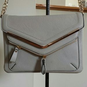 Aldo Clutch