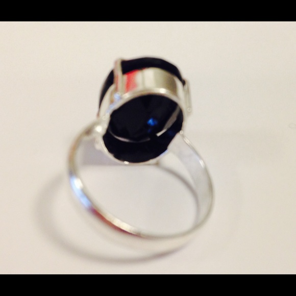 Onyx Sterling Silver Ring, Sz 7 - Picture 2 of 4