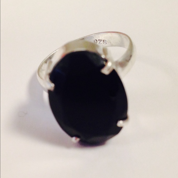 Onyx Sterling Silver Ring, Sz 7 - Picture 3 of 4