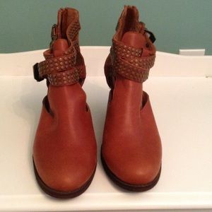 Vintage by Jeffrey Campbell cut-out boots