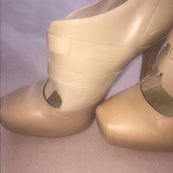 Tan boots- more pictures - Picture 2 of 4