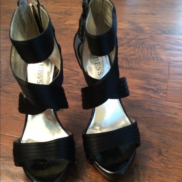Guess super cute black dressy heels